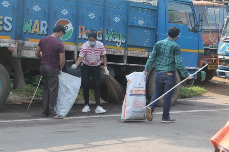 Cleaning of Streets by Collabartion of ACPL Director and NOCCI-1.jpg
